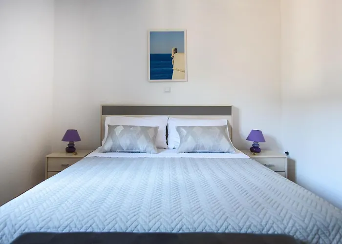 California Apartments 2